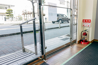 自動ドア防護柵『AK-PG』